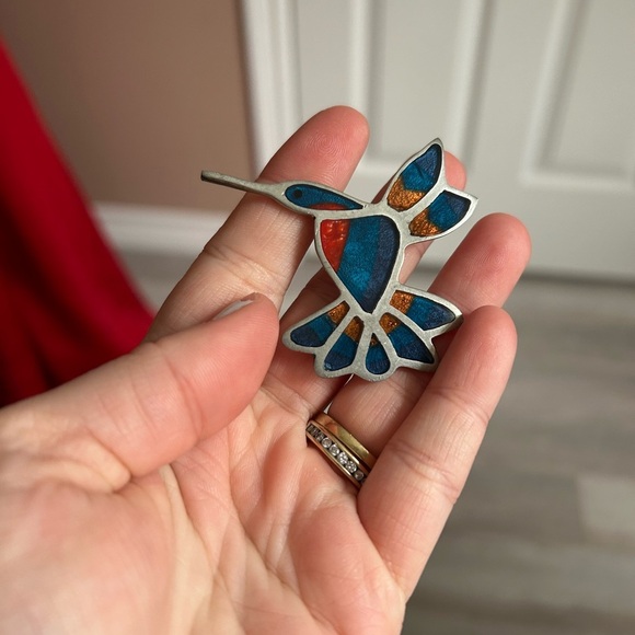 4/$100 Colourful Hummingbird blue bird Brooch 💙 - Picture 1 of 8